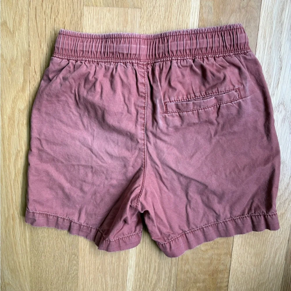 OLD NAVY Shorts with pockets - rust color size small 6/7